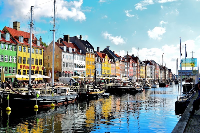 Amitylux Tours | Exceptional Guided City Tours