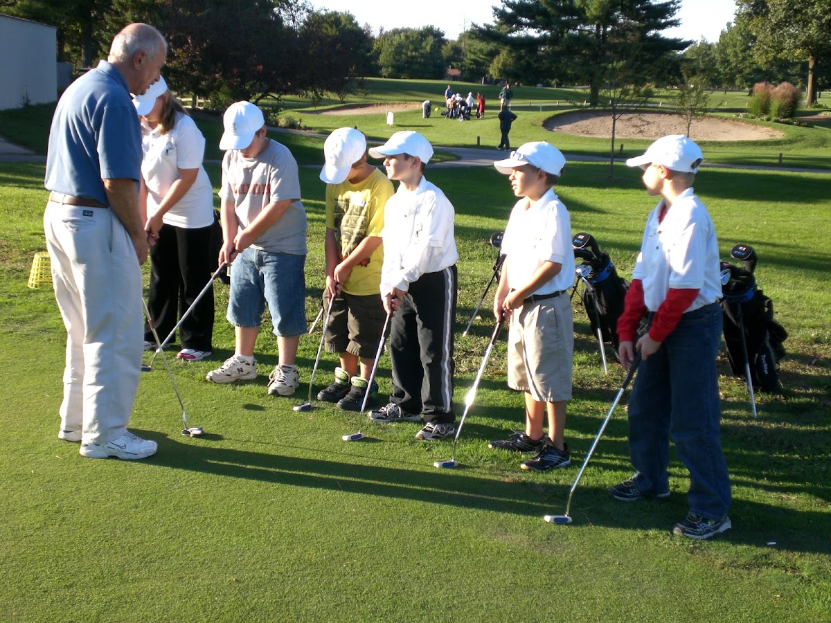 Arlington Greens Golf Course photo 2