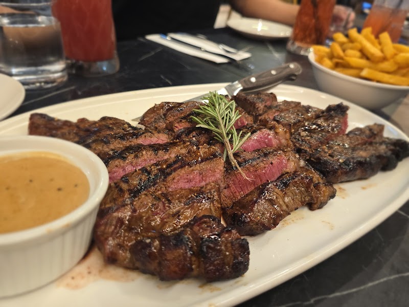 Smokehouse meat & co Grill & Bar photo 4