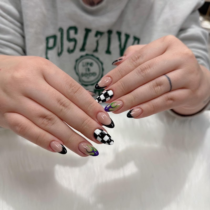 Beverly Hills Premier Nail Salon Pittsburgh