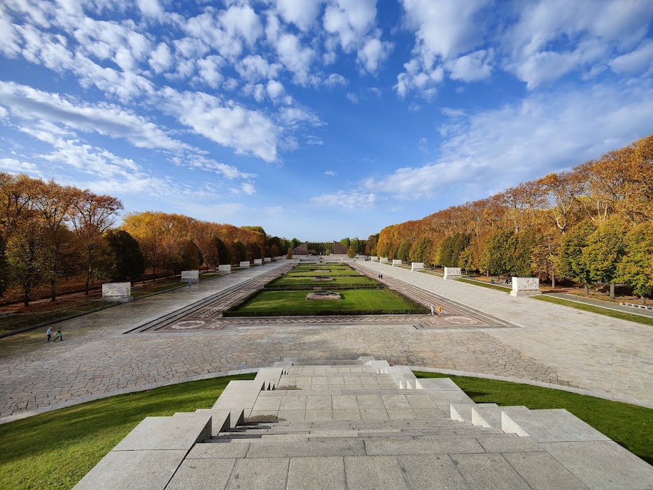 Berlin Treptower Park fotoğraf 1