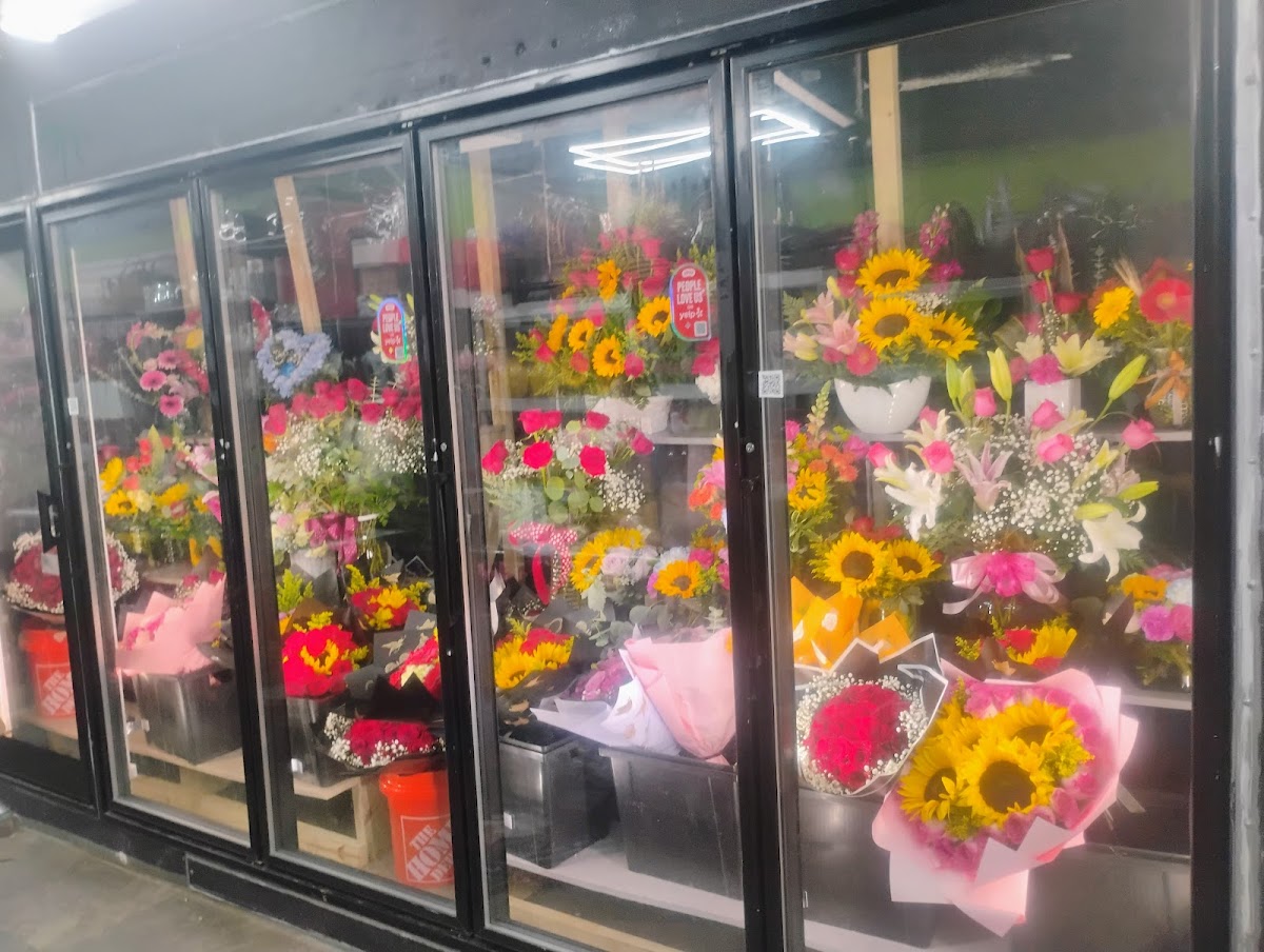Estrella's Flower Shop: Google Places image 3