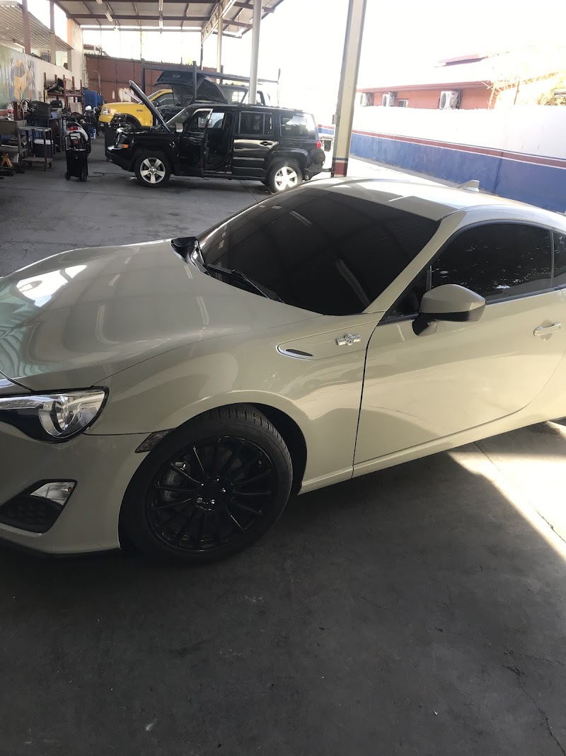 Taller Eléctrico Automotriz Arturos - 2