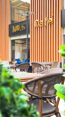 محمصة ومقهى نمبر فايف NO.5 Cafe