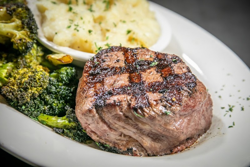 Shades Café & Steakhouse photo 3