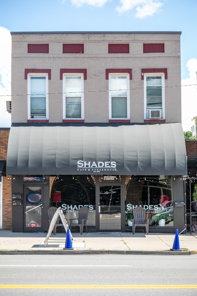 Shades Café & Steakhouse photo 1