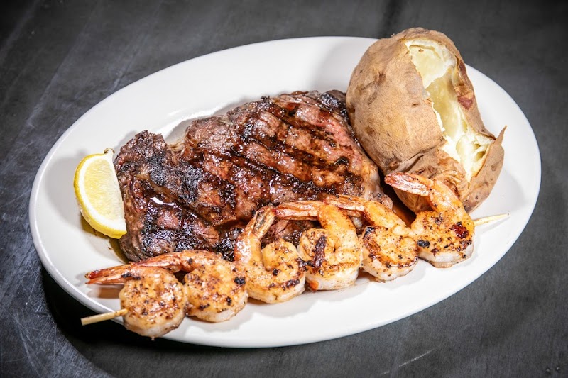 Shades Café & Steakhouse photo 3