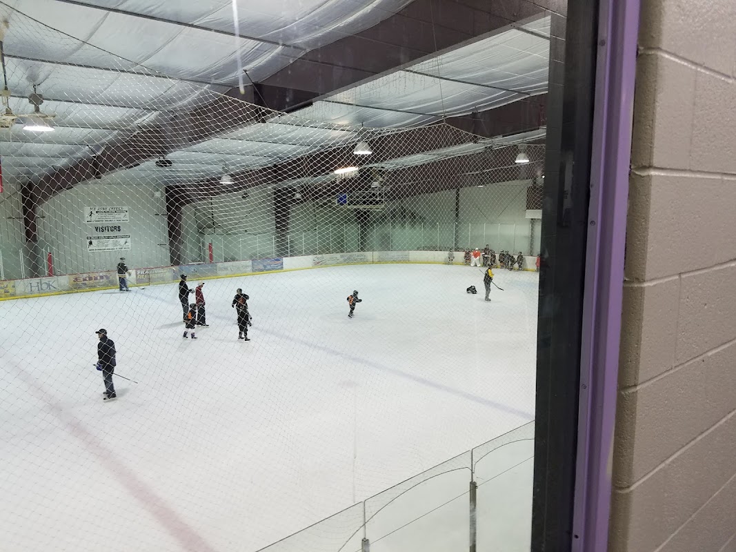 Centennial Ice Arena exterior — Youngstown, United States