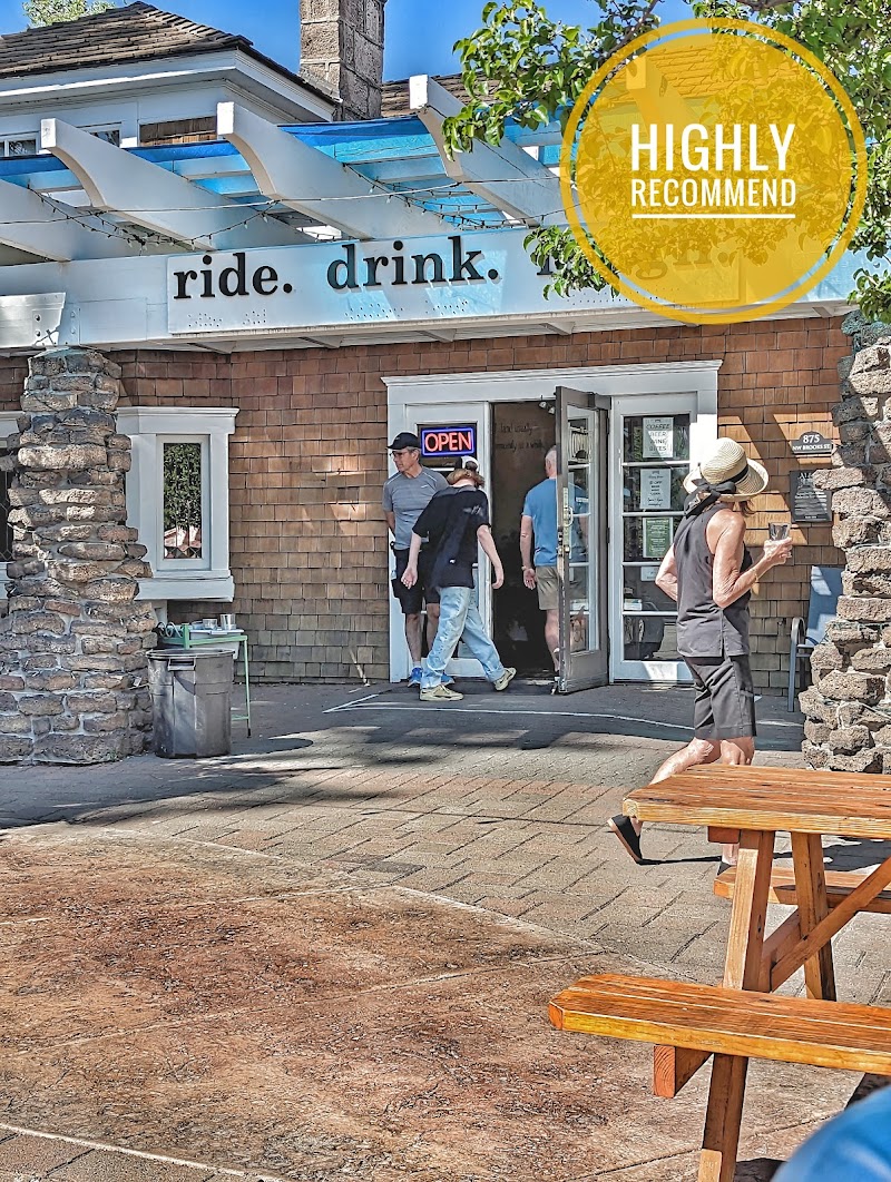 The Commons Cafe and Taproom photo 1