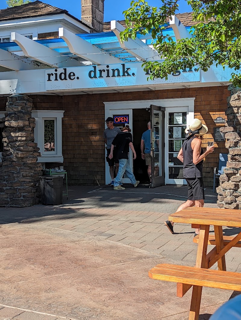 The Commons Cafe and Taproom photo 1