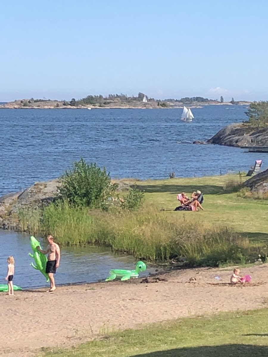 STF Arkösund Sköldviks Vandrarhem & Strandkafe