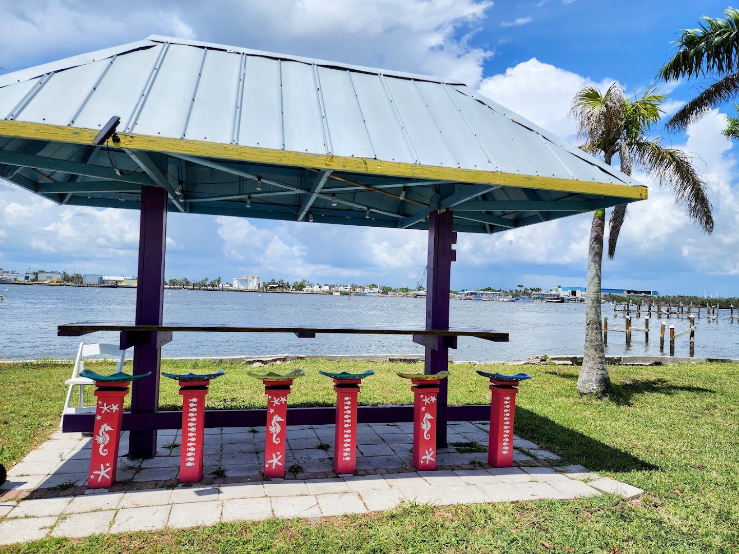 Anchor Motel & Marina main exterior