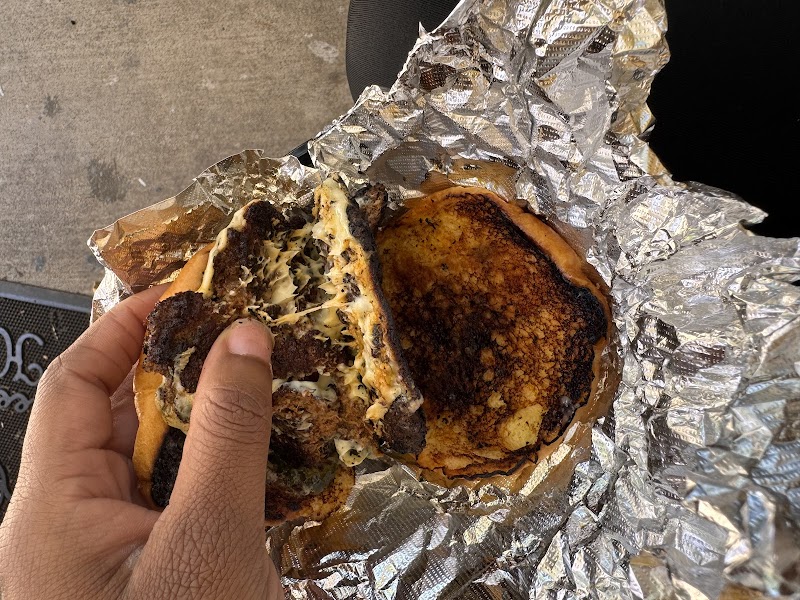 Juicy Burger & Wings (حلال) Smash Burger (Orlando) photo 1