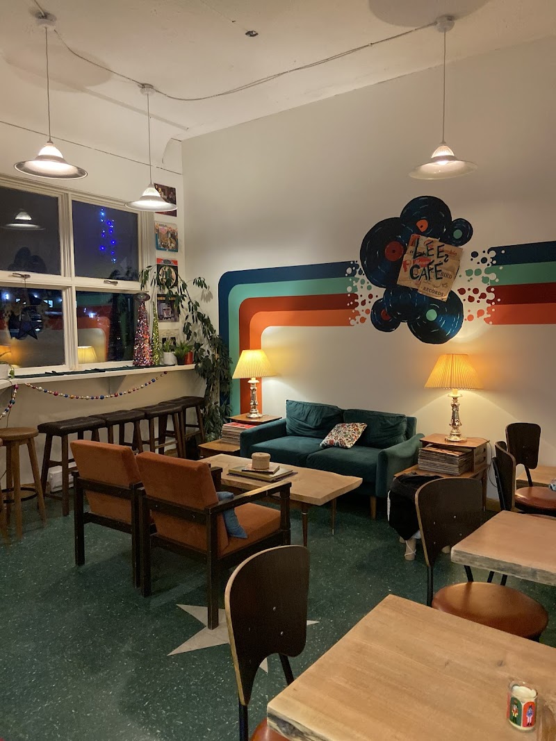 Lee's Cafe photo 1