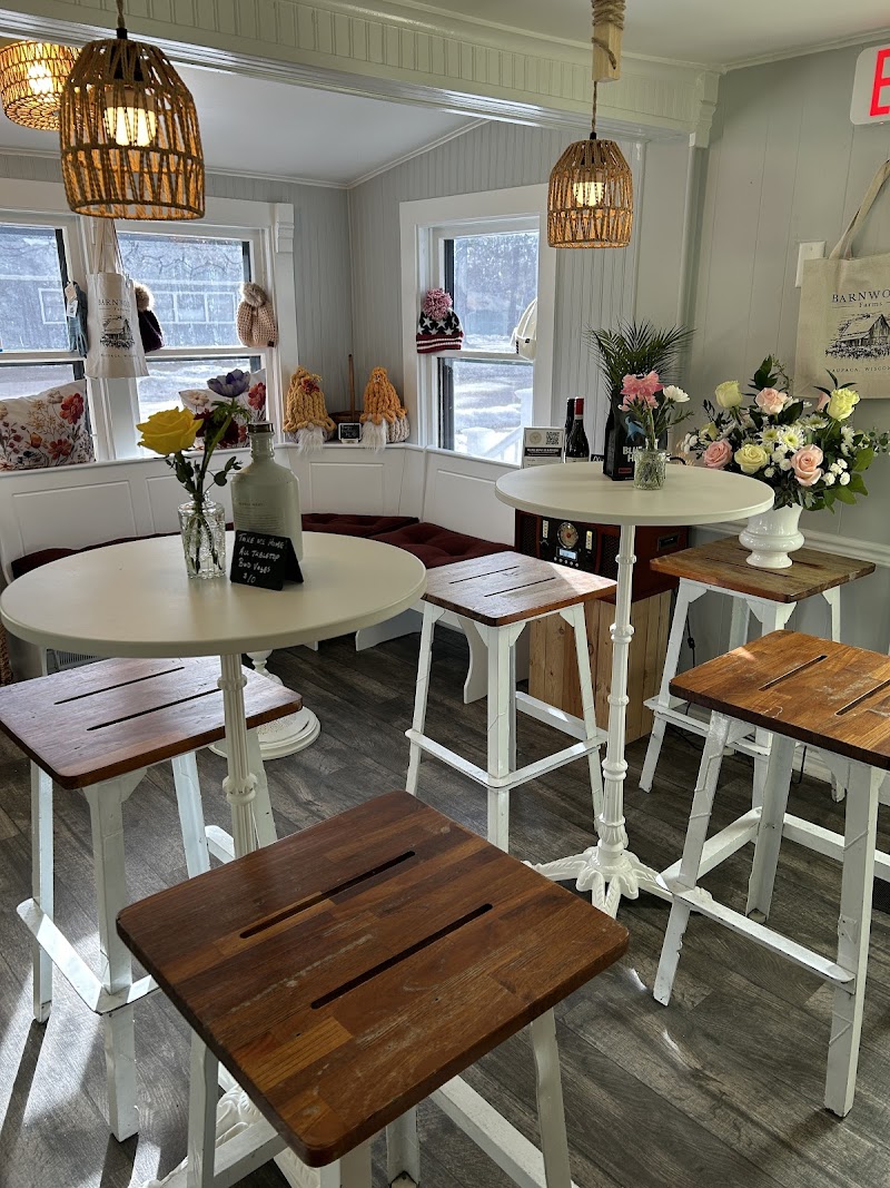 Barnwood Blooms & Brews photo 2