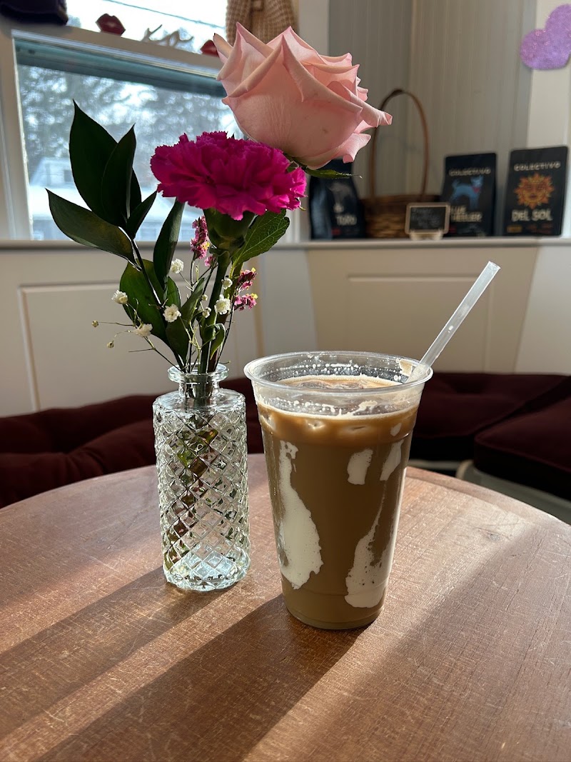 Barnwood Blooms & Brews photo 4