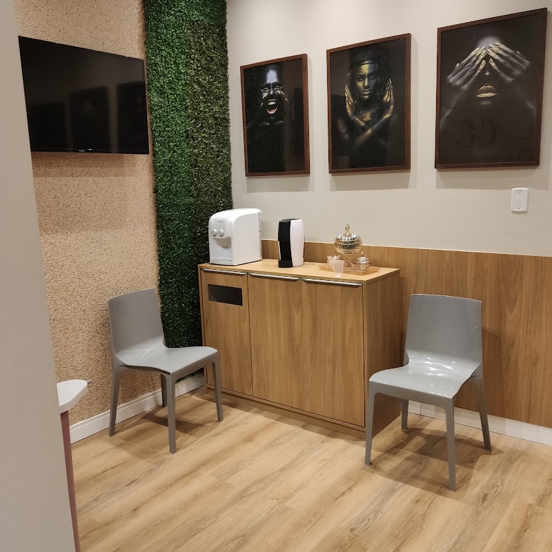 Dra.Juliana Magalhães - Endodontista