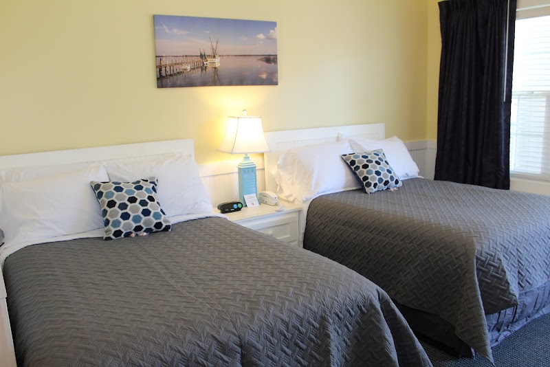 Topsail Shores Inn