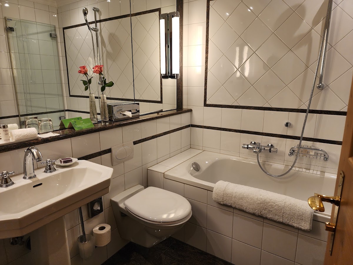 Kulm Hotel St. Moritz 3