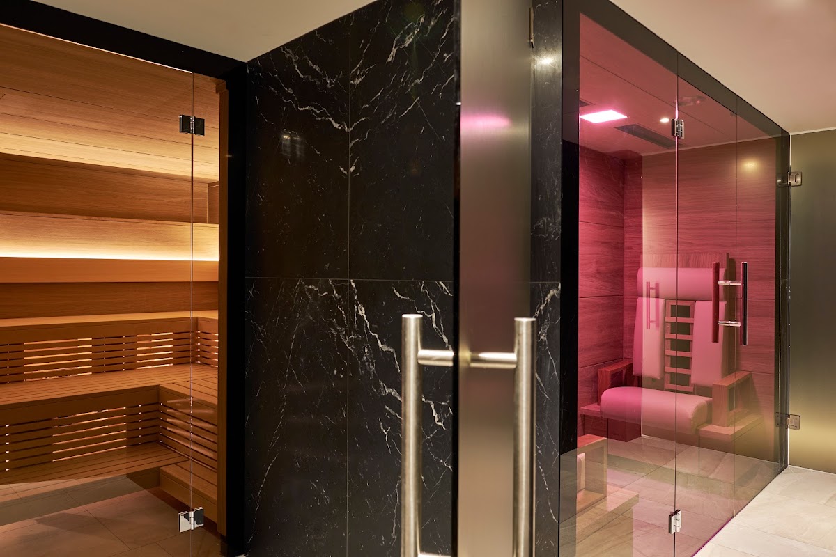 Crystal Hotel 5