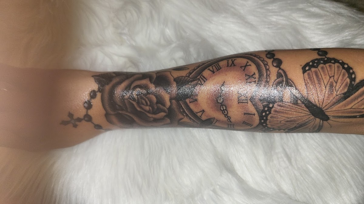 Four Star Tattoo tattoo work — photo 2