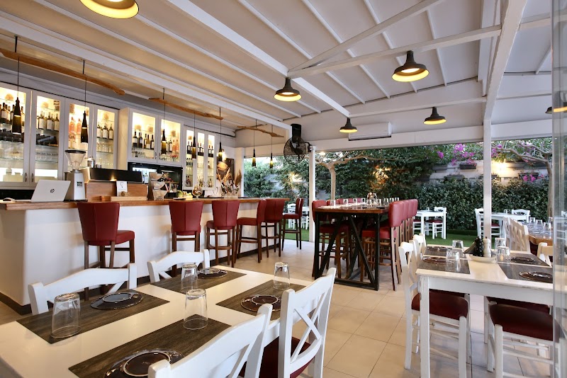 Petrinos Aegean Traditional Cuisine