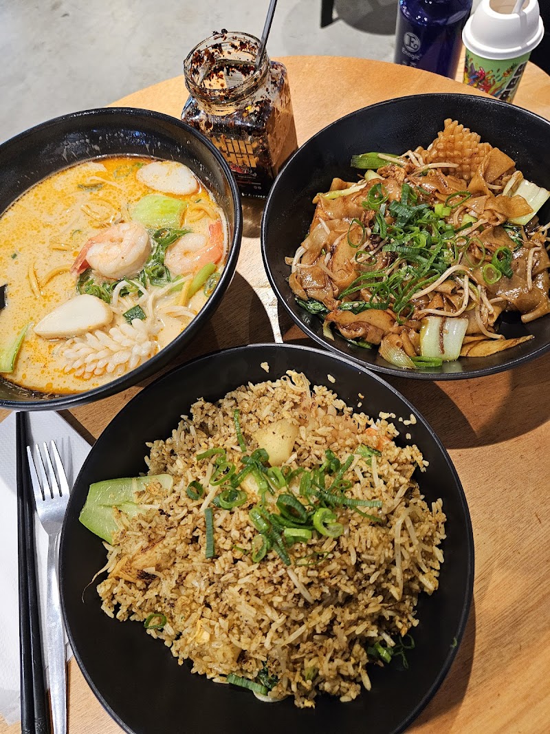 Yin Yang Wok & Soup Bar photo 4