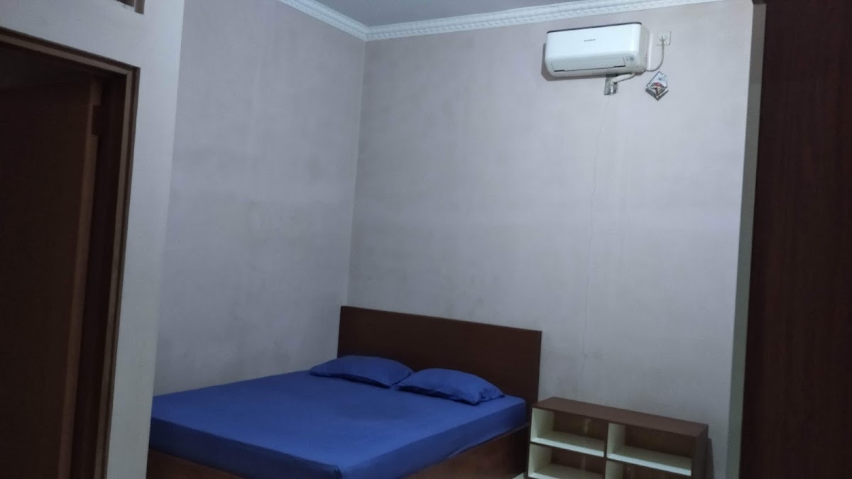 D-Three Rumah Kost