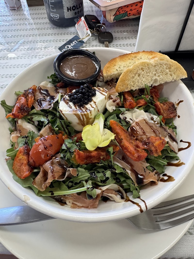 Italia Coffee & Bistro photo 4