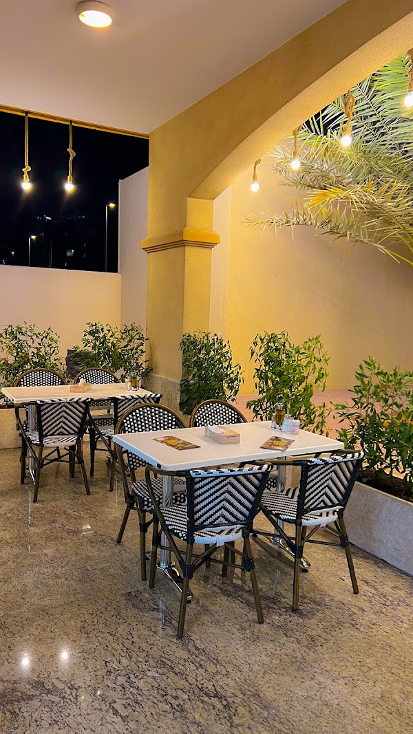 Falafel Al Rabiah Al Khadhra Arjan 1