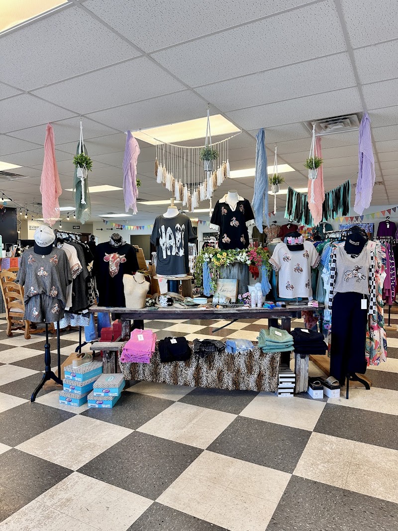 Rusty Pearl Boutique photo 2