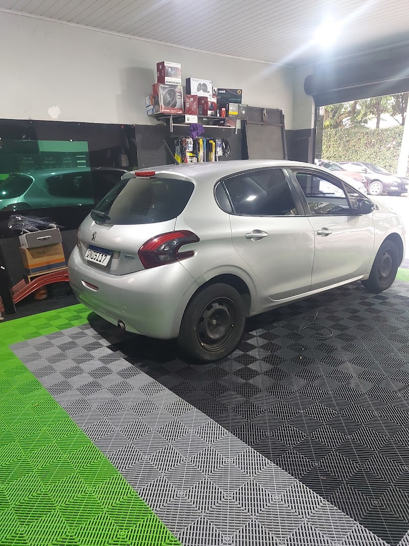 Foto de FUSION CAR - SOM & ACESSÓRIOS AUTOMOTIVOS