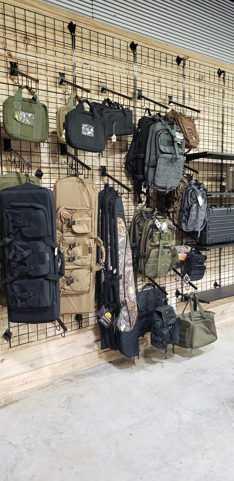 Big Cedar Firearms Outfitters photo