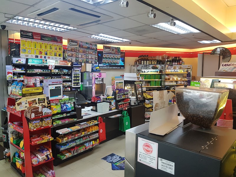 7-Eleven One Mckinley