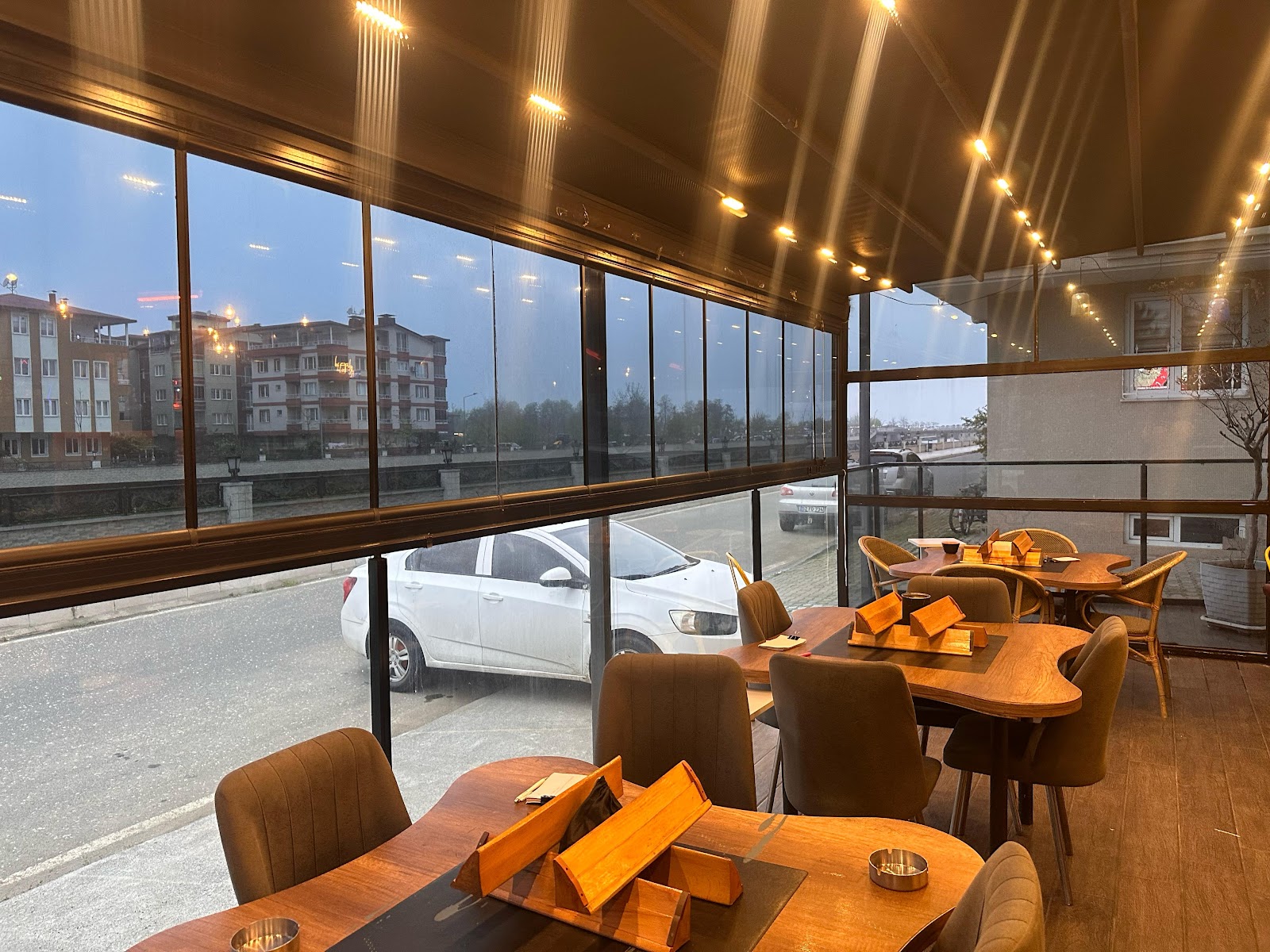 LEON LOUNGE | Ordu Nargile & Okey Oyun Salonu mekanı