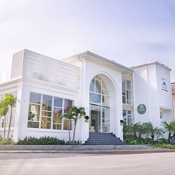 Ventanas Bar & Restaurant photo 3