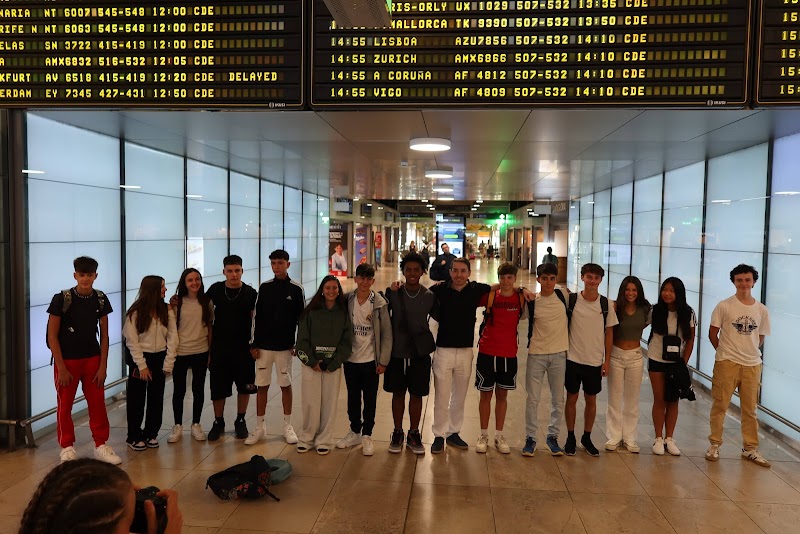 International Academic Programs - Cursos en el Extranjero