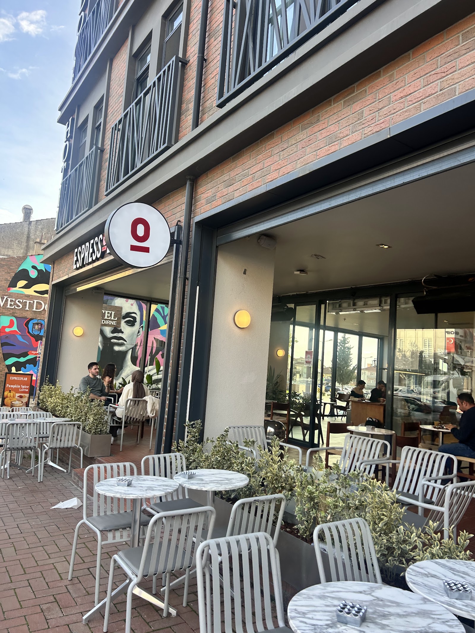Espressolab Edirne Merkez mekanı