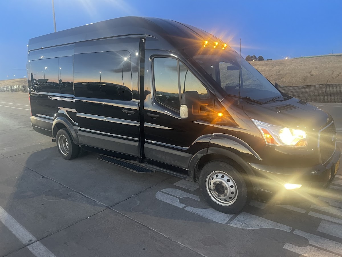 Town to Mountain Express | Denver Airport Shuttles: Google Places image 3