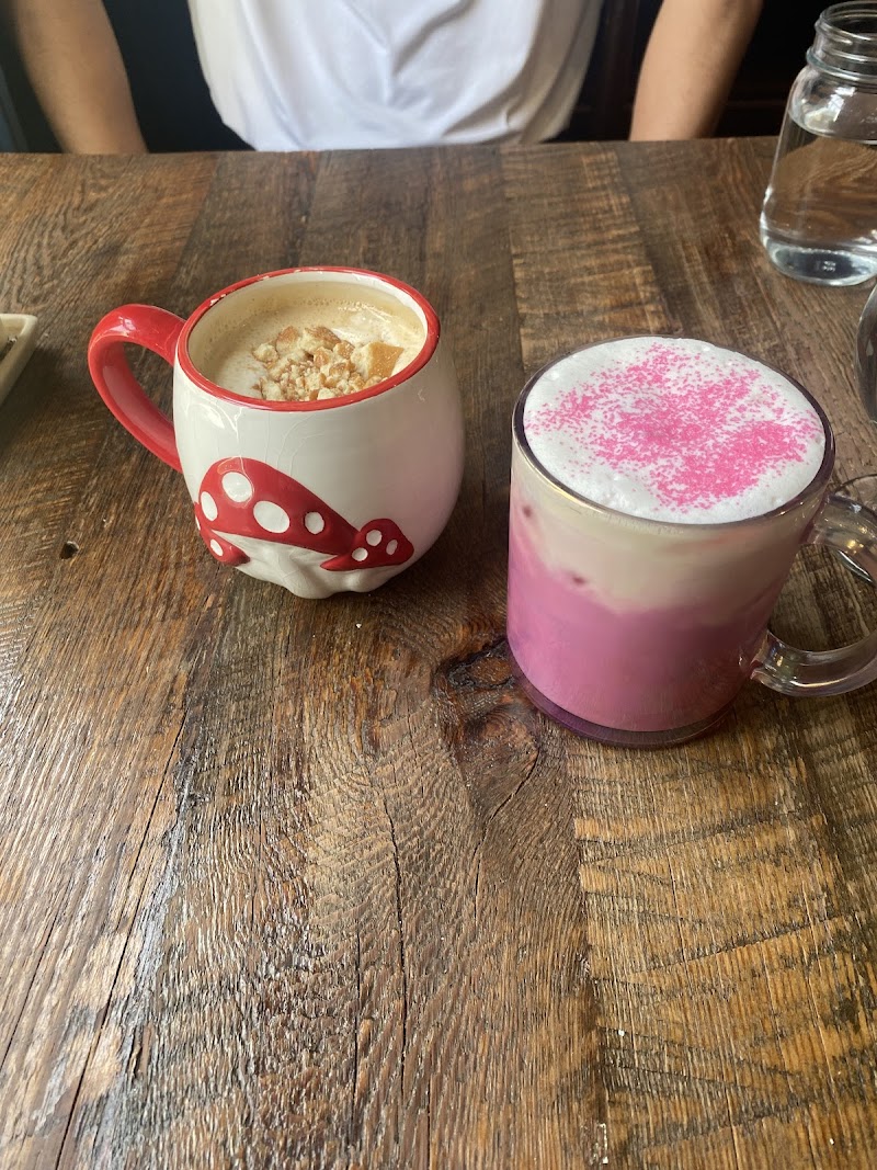 Backstage Coffee & Vintage photo 2