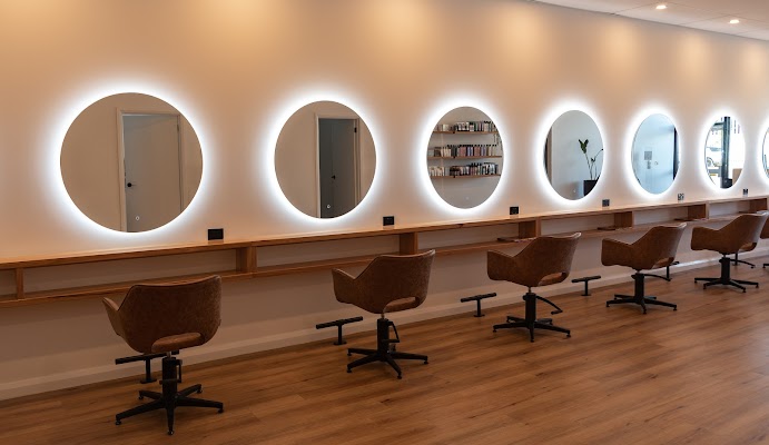Harlo & Co Salon