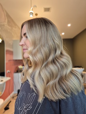 Scandi Hair & Beauty photo 2