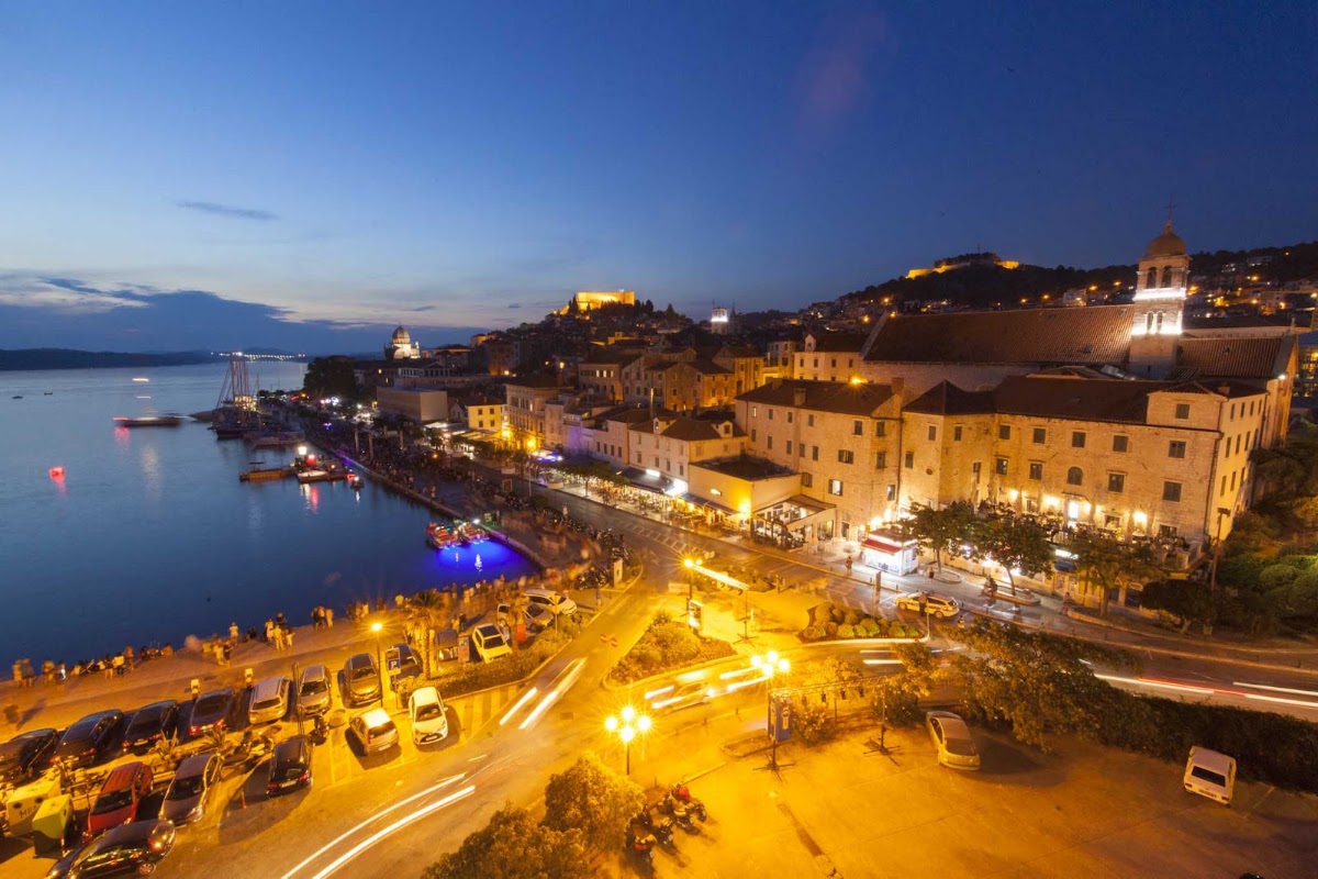 Bellevue Superior City Hotel, dog-friendly hotel in Split