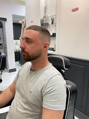 Bonnie & Clyde Barbershop Warwick photo 3