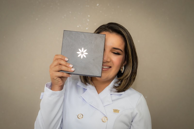 Dra. Alynne Macedo - Invisalign - foto 5