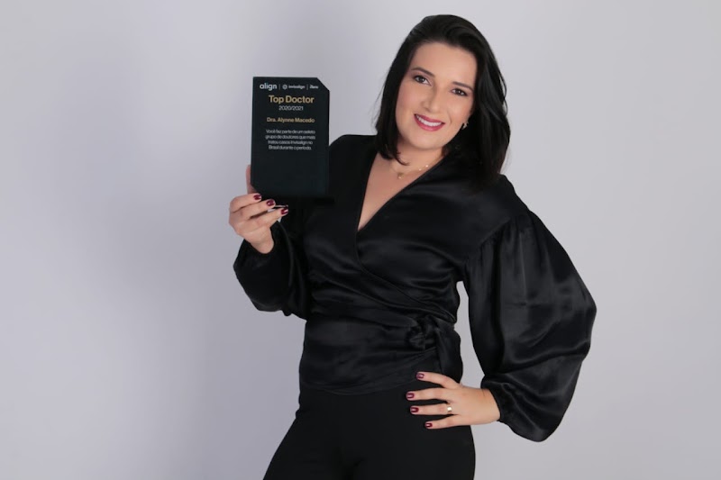 Dra. Alynne Macedo - Invisalign
