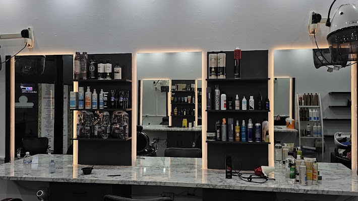 Desi Barber Liverpool photo 2