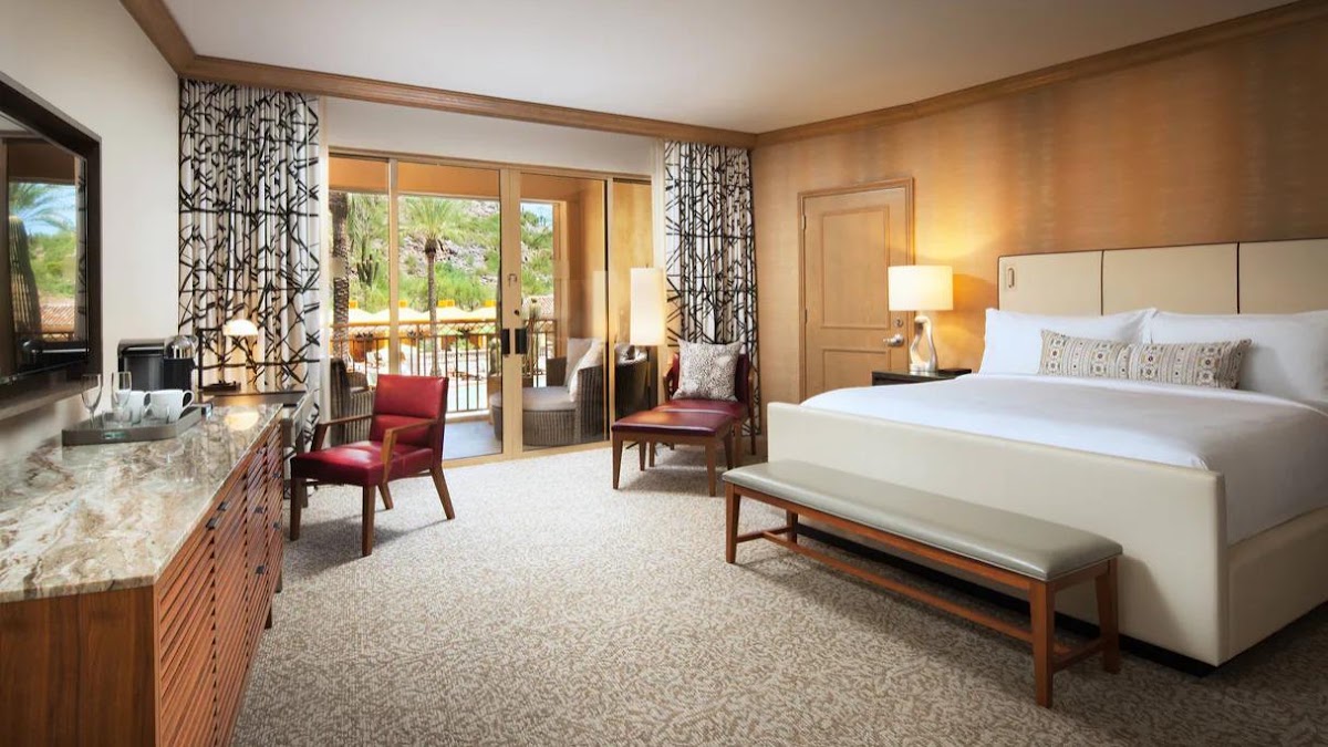 The Canyon Suites at The Phoenician, a Luxury Collection Resort, Scottsdale, dog-friendly hotel