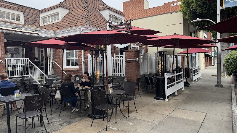 Urth Caffe Beverly Hills photo 1