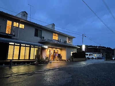 割烹民宿 めぐろ